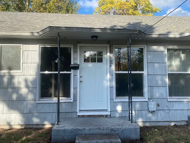 3506 E Evergreen Blvd