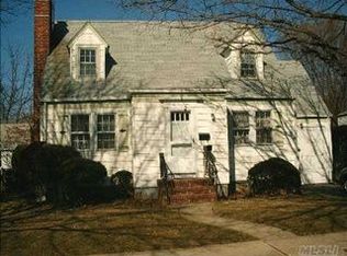 641 Rose Blvd, Baldwin, NY 11510