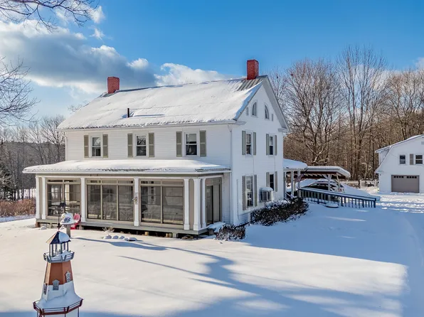 11 Alton Street, Milo, ME 04463