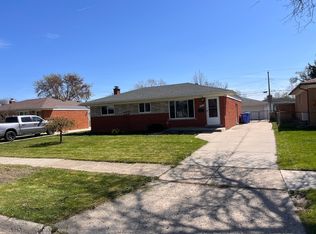 4724 Shell Ct, Warren, MI 48091