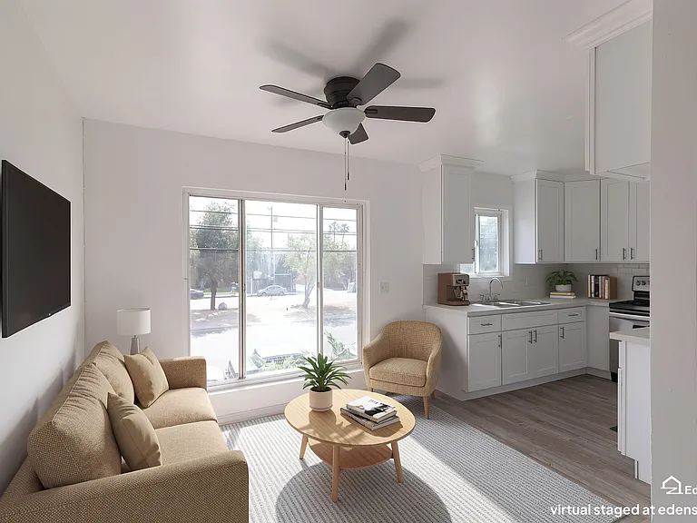 Sepulveda Apartments — Photo 6
