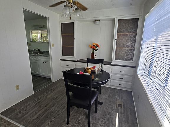 5th image of 28 Oakwood Dr