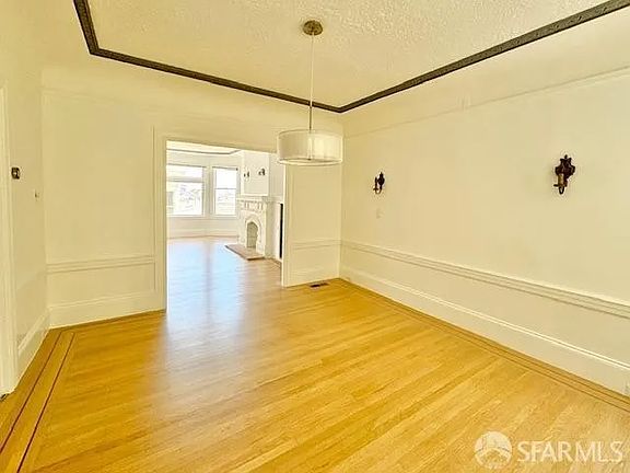 2nd image of 1843 Grant Ave