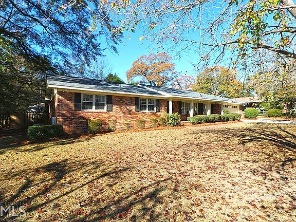 3rd image of 217 Deerwood Cir