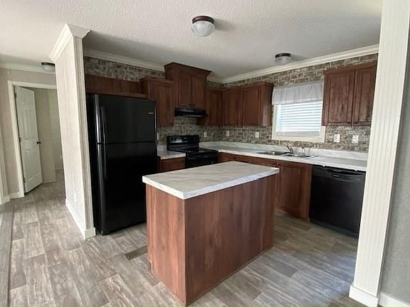 3rd image of 381 SW 135th Ter #321