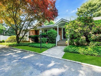 7 Woods Road, Locust Valley, NY, 11560