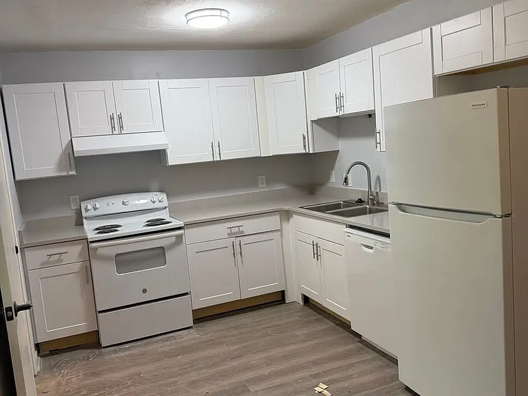 2511 Old Bainbridge Rd #D — Photo 2
