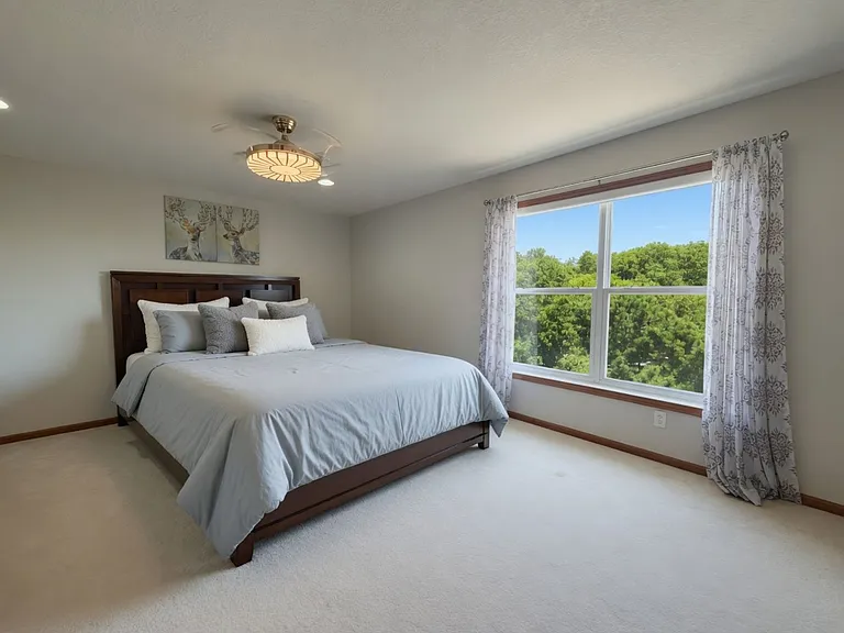 1443 Bethesda Cir — Photo 35