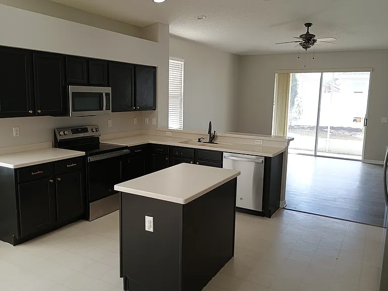 5114 Windingbrook Trl — Photo 8
