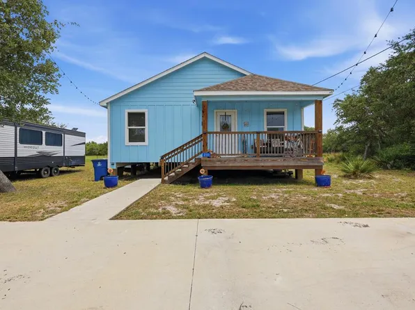 2111 Lone Star Rd, Rockport, TX 78382