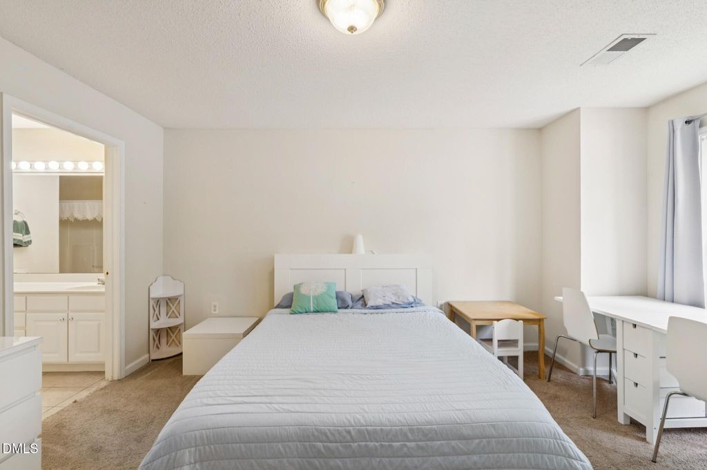2521 Gordon Glen Ct APT 102, Raleigh, NC - View 5