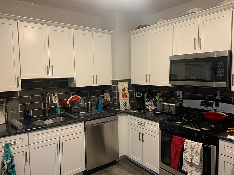 15 Traymore St — Photo 3