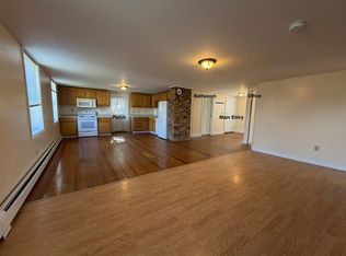 122 Church St #B, Cheshire, MA 01225