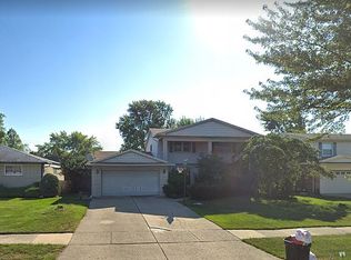 35750 Annette Dr, Sterling Heights, MI 48310