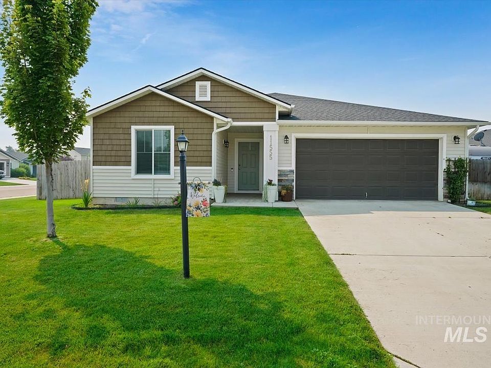 1st image of 11555 Stockbridge Way