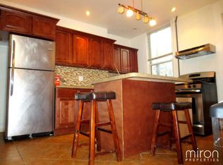 134 Huron St APT 1, Brooklyn, NY 11222