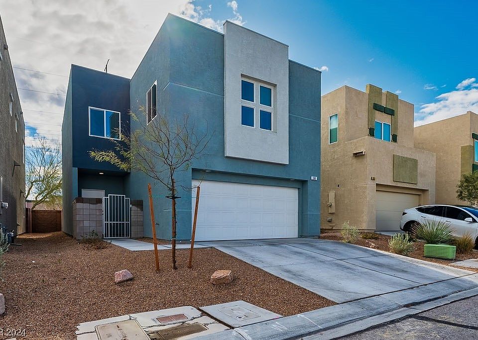1st image of 153 Macadamia Nut Ave