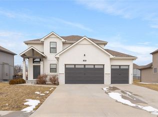 1225 Hillmann Ln, Warrensburg, MO 64093