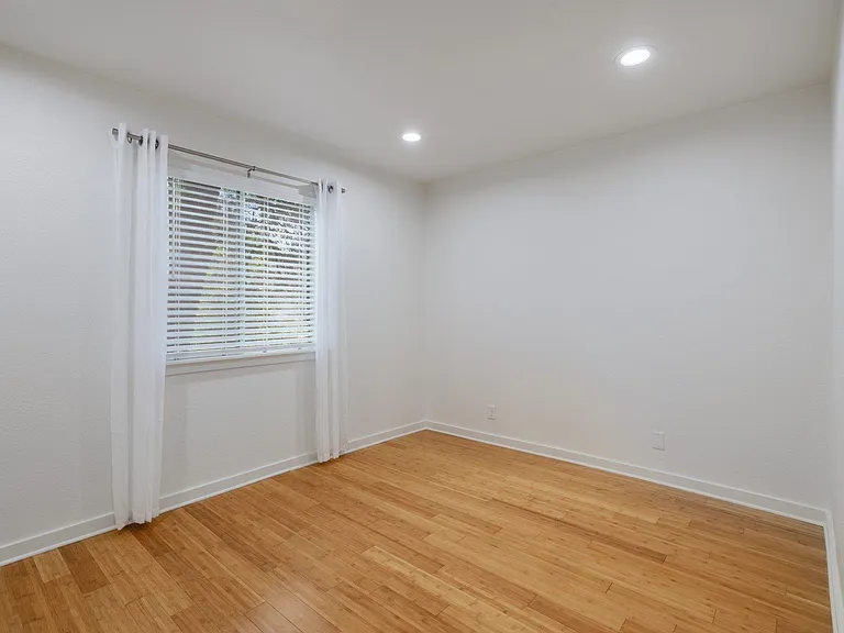 3601 Menchaca Rd #118 — Photo 15