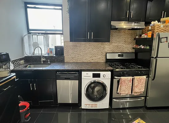 Kitchen, photo 1