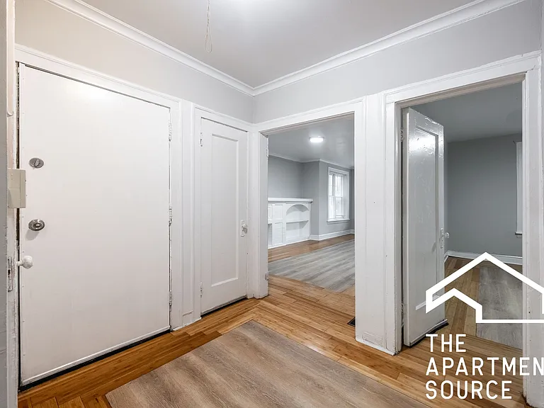 6309 N Oakley Ave #2 — Photo 5