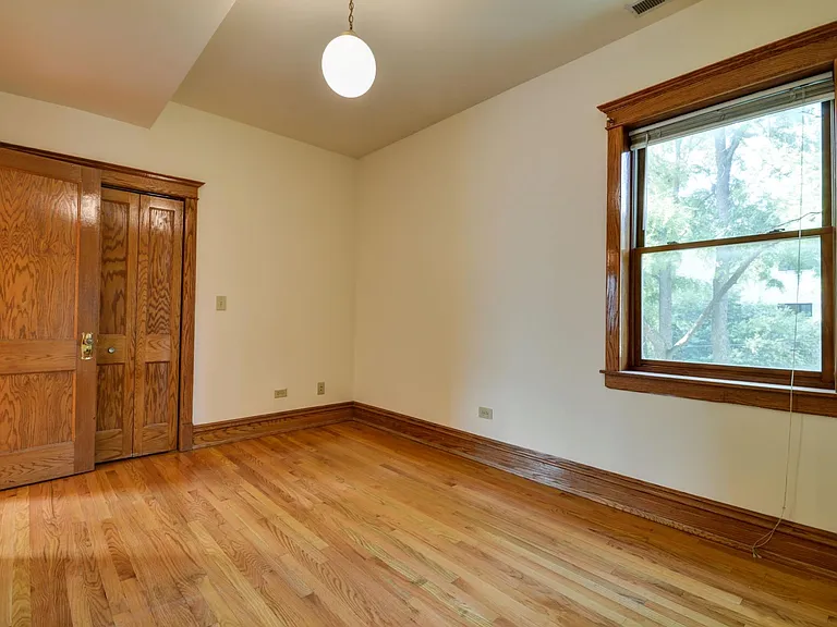 3920 N Janssen Ave #1 — Photo 9