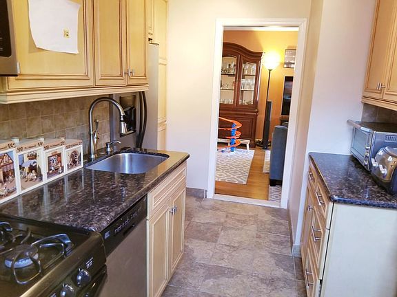 3rd image of 13915 83rd Ave APT 719