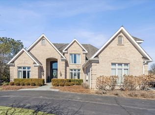 5660 Churchill Ln, Libertyville, IL 60048