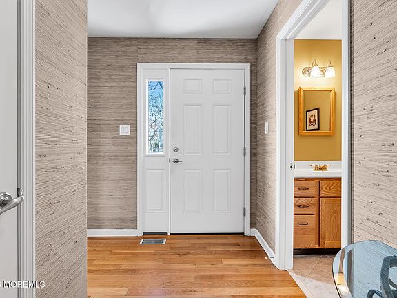 3rd image of 306 Wardell Rd