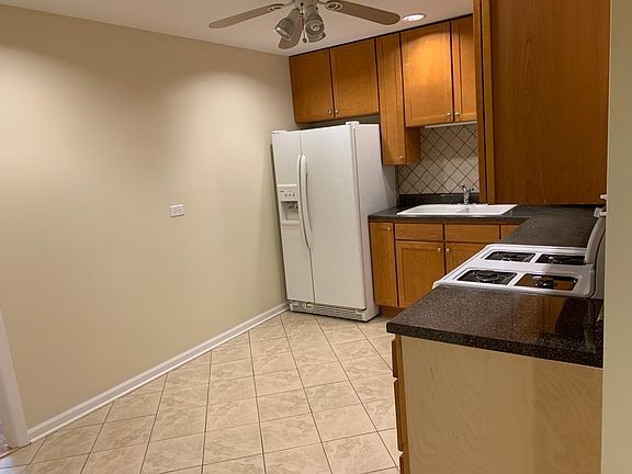 2nd image of 3306 N Harlem Ave #2B