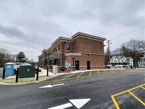 4th image of 250 Route 32 #202