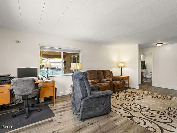 5th image of 280 Aquarius Cir