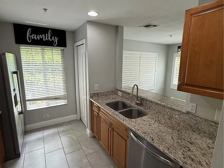 9470 Ivy Brook Run #810 — Photo 5
