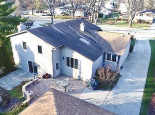 2045 Prairie Ave, Downers Grove, IL 60515