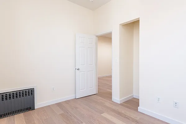 Rented by Nooklyn NYC LLC | media 9