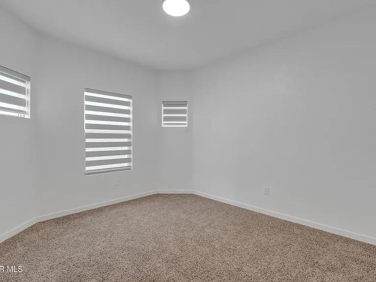 12713 Captain Claudia Ct — Photo 34