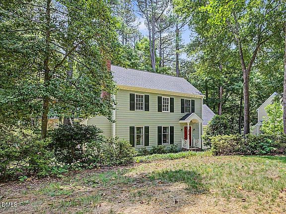 3rd image of 4815 Fortunes Ridge Dr