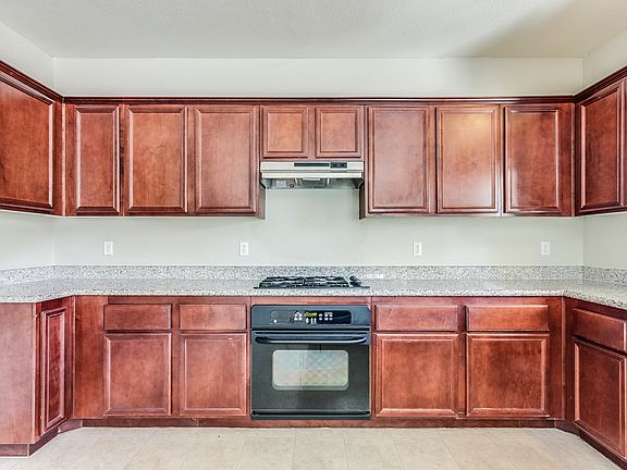 4th image of 1205 Silver Bark Ave