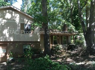 225 Tall Tree Rd, Athens, GA 30606
