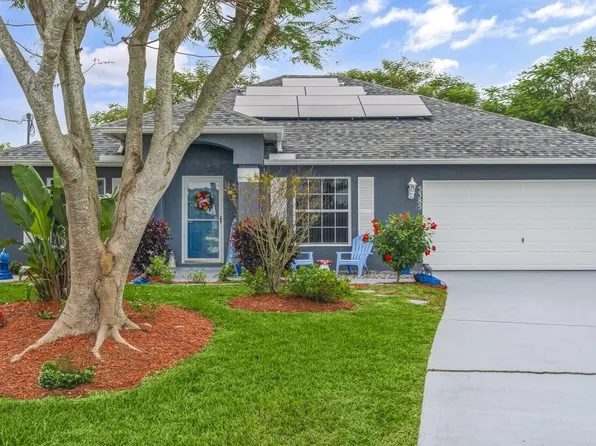 5385 NW Dell Court, Port St Lucie, FL 34986