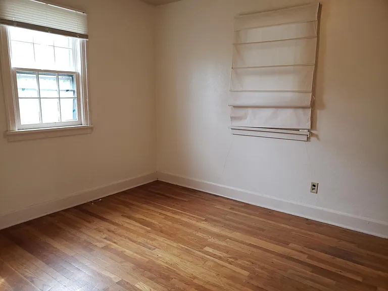 408 Yakima St — Photo 9