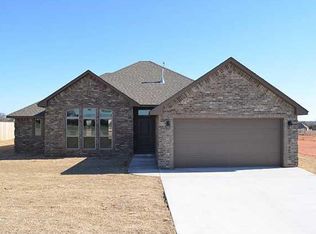 542 Tewkesbury Ln, Blanchard, OK 73010