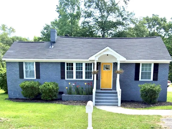 636 Hart St, Heath Springs, SC 29058