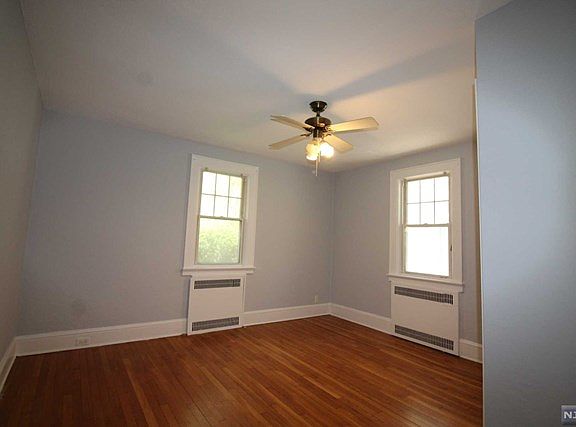 2nd image of 510 Undercliff Ave #4