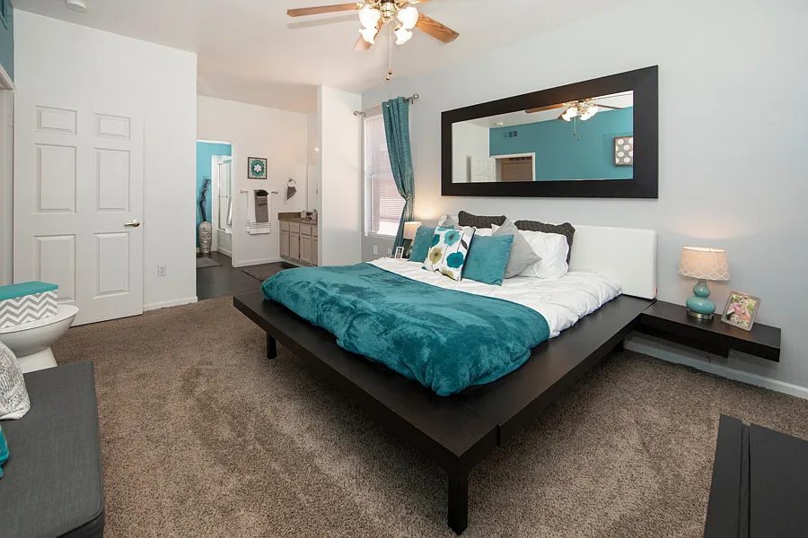 Diamond Sands Apartments