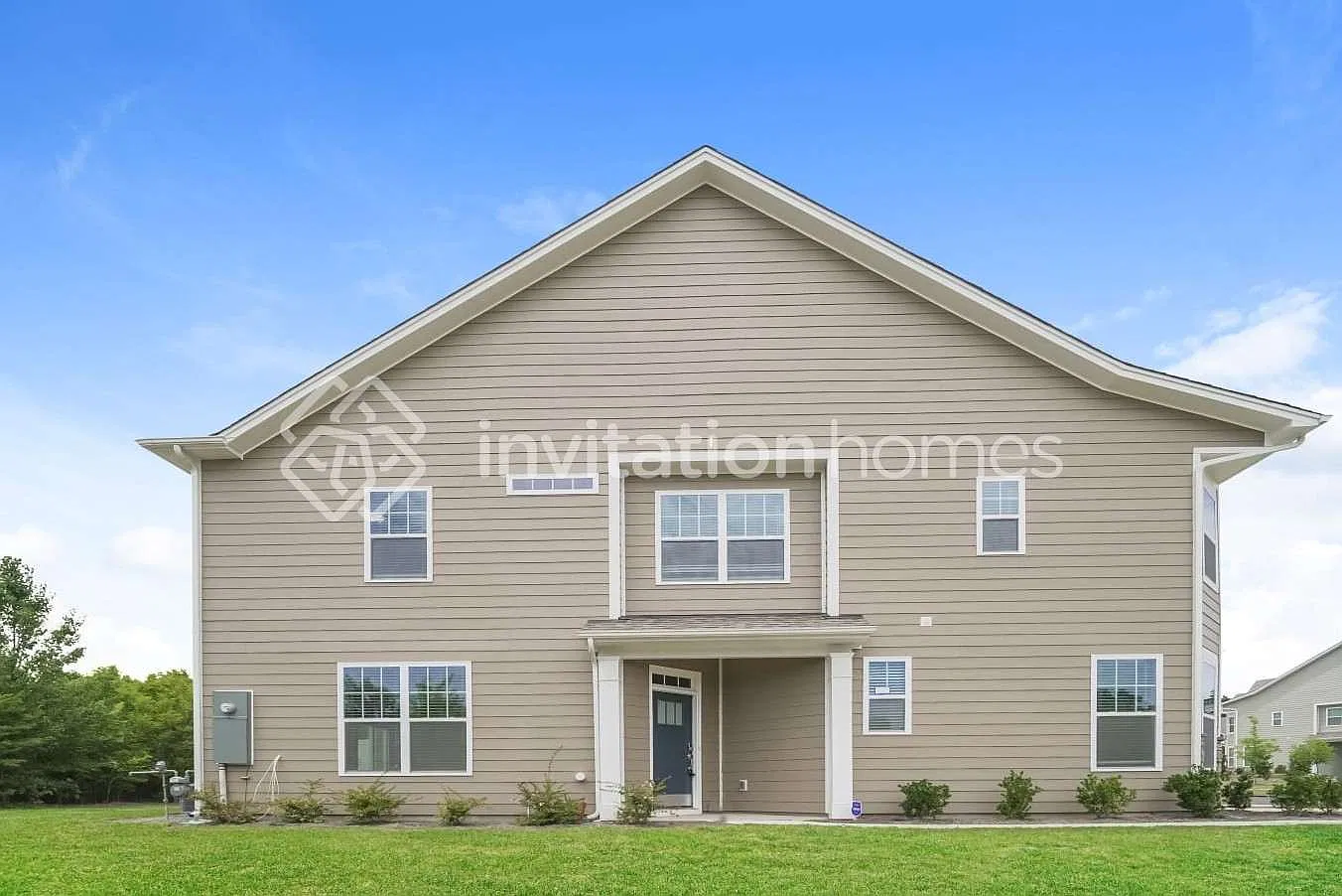 8607 Harris Lake Ln Charlotte, NC 28269 — Photo 1