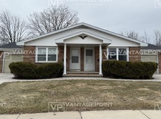19 Woodmere Ct, Appleton, WI 54911