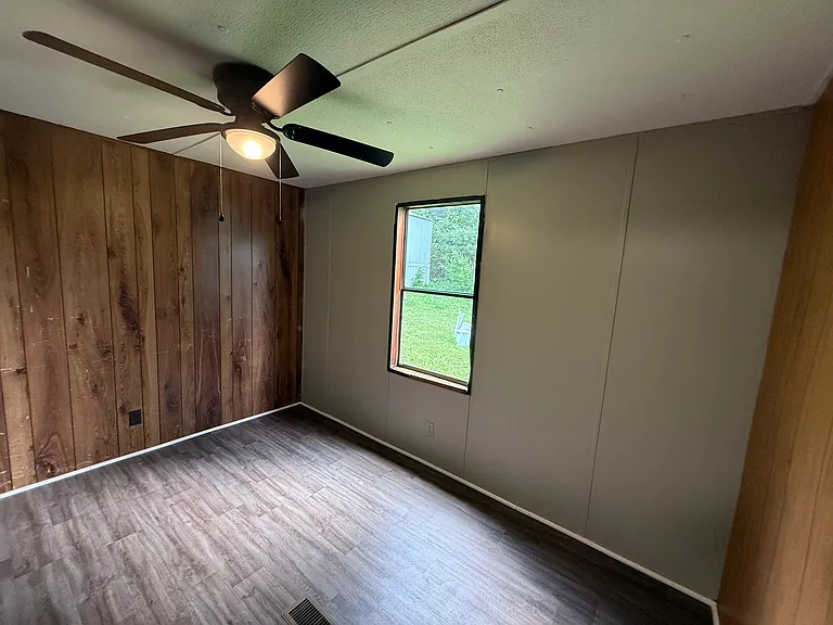 212 Thor Ln — Photo 10
