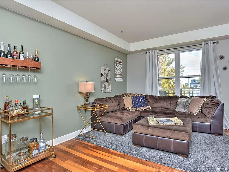 2240 N Clay St #409 — Photo 14