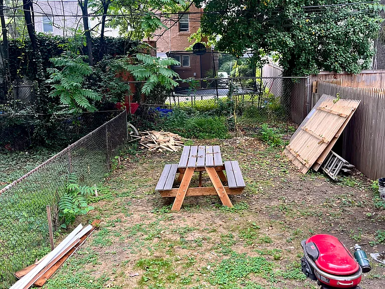 61 W Sharpnack St #1 — Photo 17